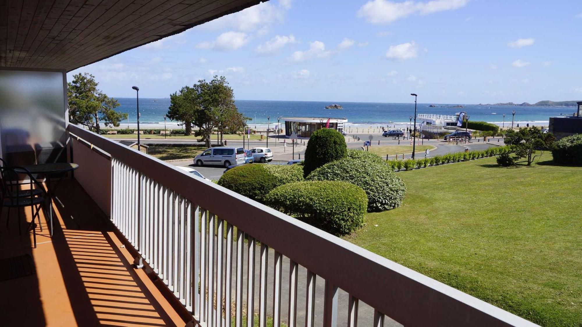 Appartement Vue Sur Mer Avec Terrasse, Plage De Trestraou A Perros-Guirec - Ref 861 المظهر الخارجي الصورة