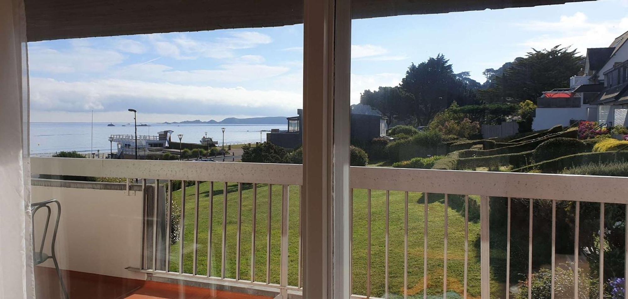 Appartement Vue Sur Mer Avec Terrasse, Plage De Trestraou A Perros-Guirec - Ref 861 المظهر الخارجي الصورة